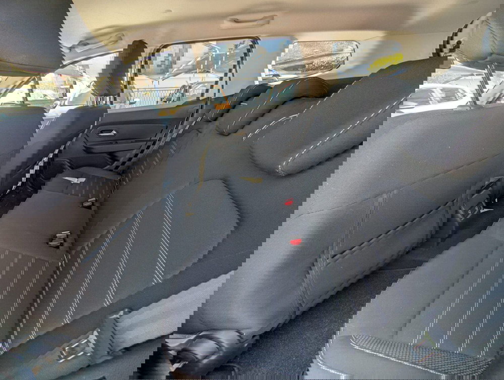 Dacia Duster usata a Pavia (10)