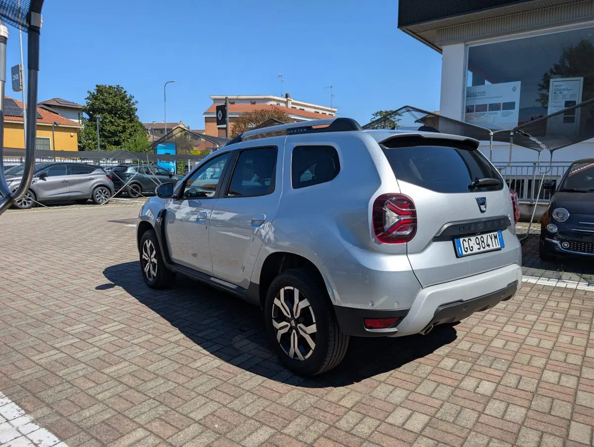 Dacia Duster usata a Pavia (18)