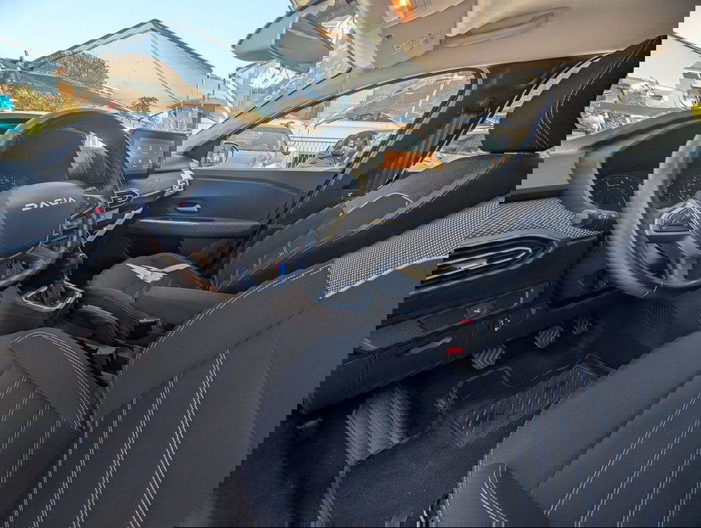 Dacia Sandero usata a Pavia (12)