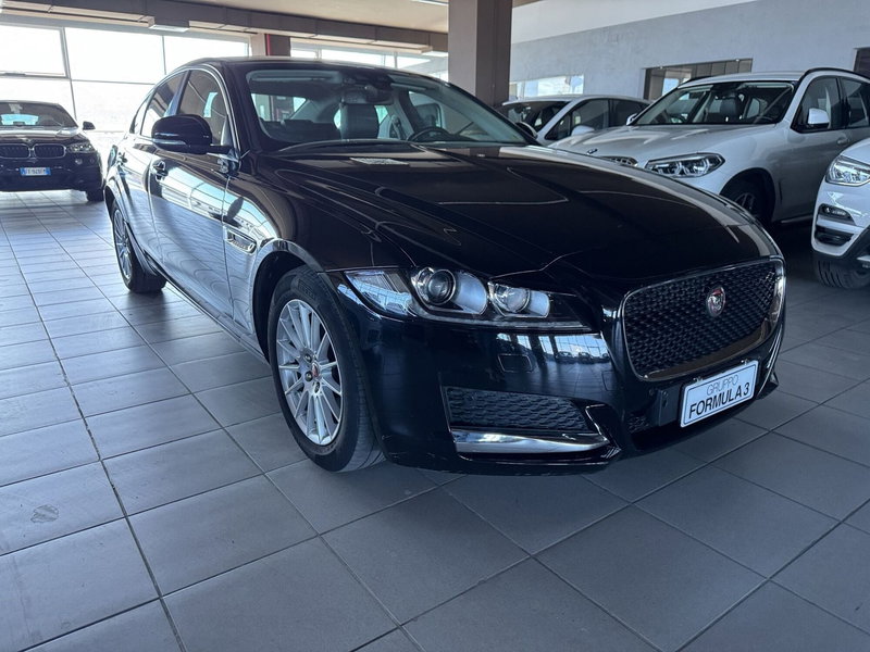 Jaguar XF usata a Messina (2)