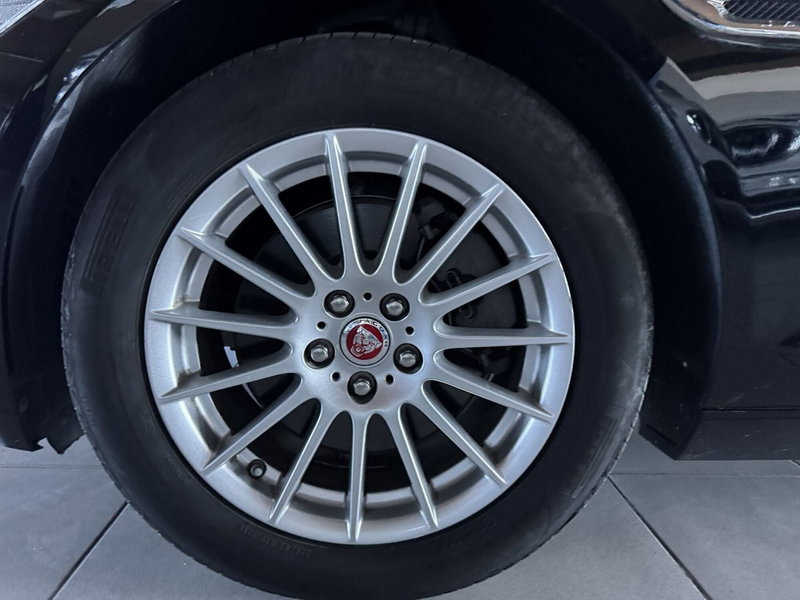 Jaguar XF usata a Messina (5)