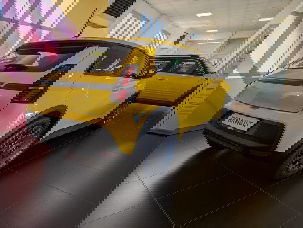 Renault Renault 5 nuova a Pavia (17)