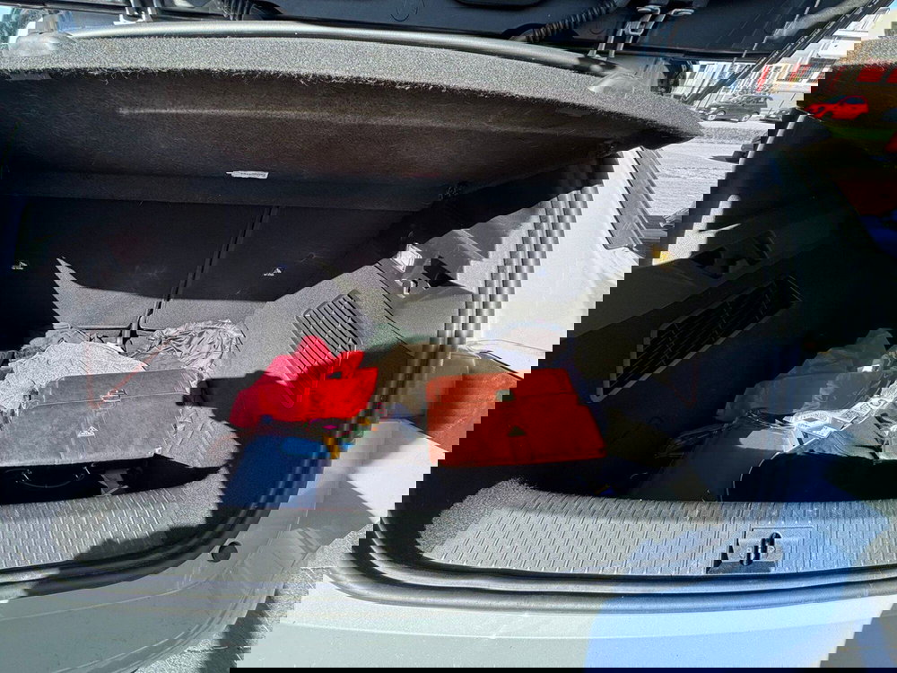 Renault Megane E-Tech Electric usata a Novara (5)