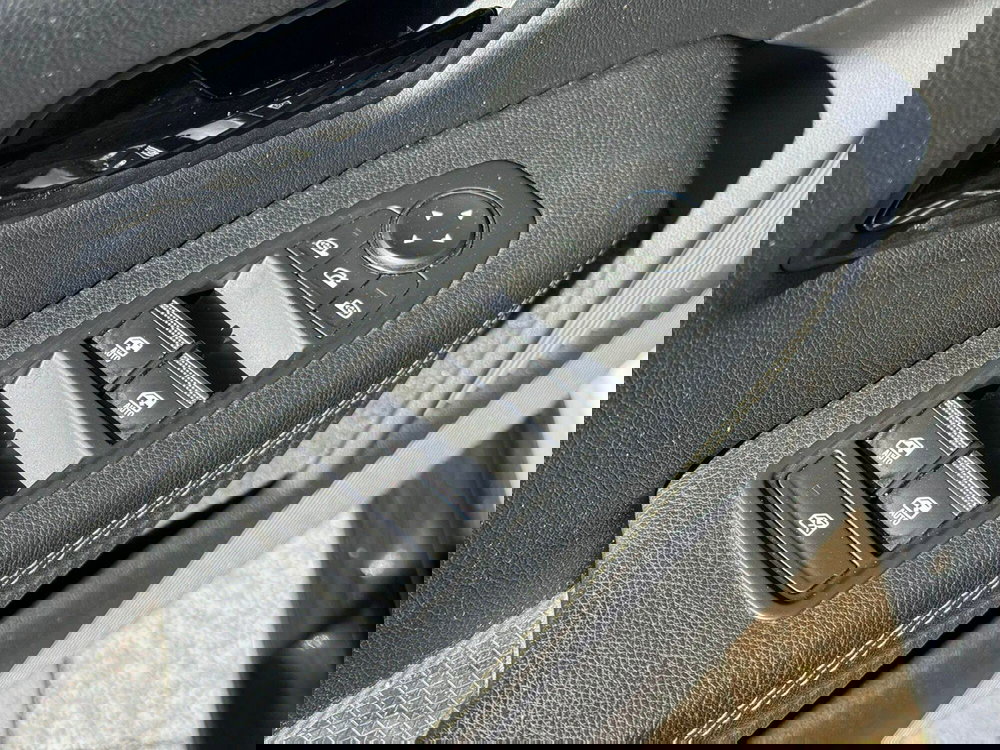 Renault Megane E-Tech Electric usata a Novara (9)