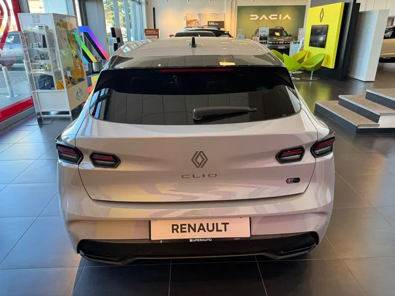 Renault Clio nuova a Novara (12)