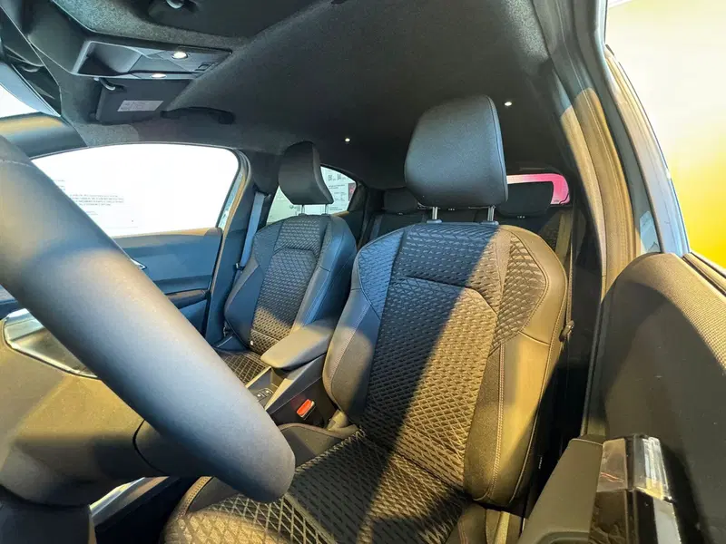 Renault Clio nuova a Novara (7)