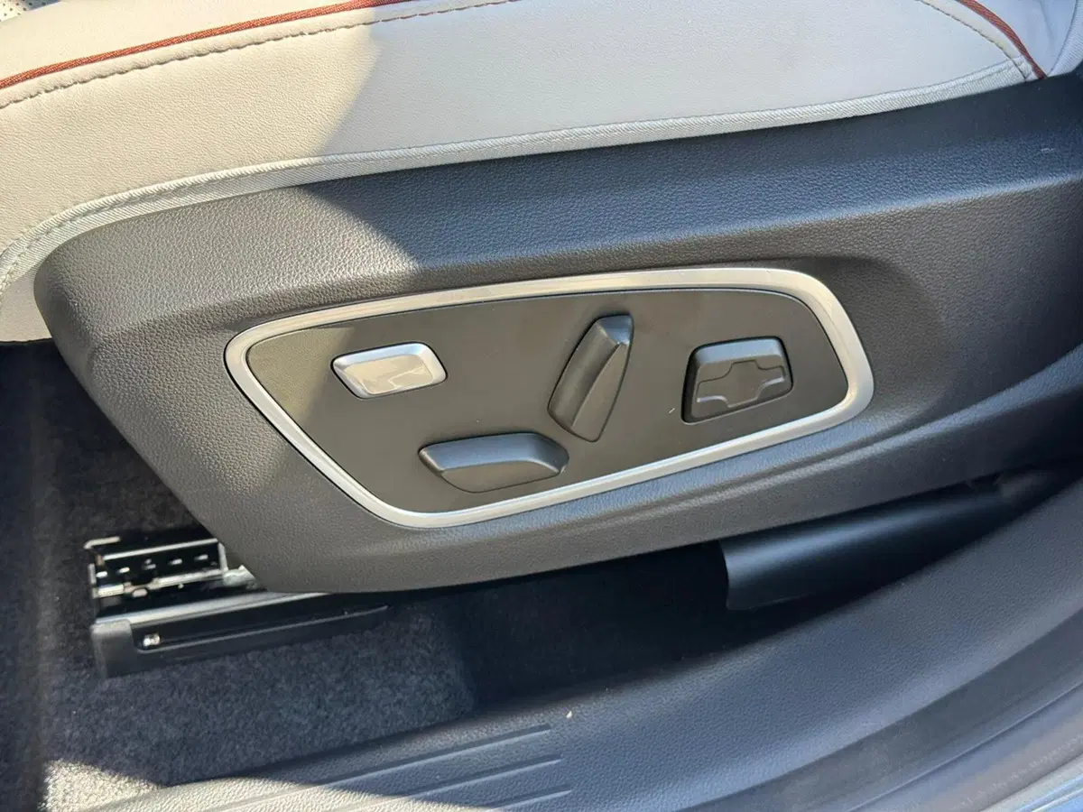 Renault Espace nuova a Novara (9)