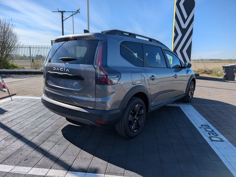 Dacia Jogger nuova a Novara (19)