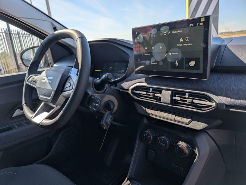 Dacia Jogger nuova a Novara (5)