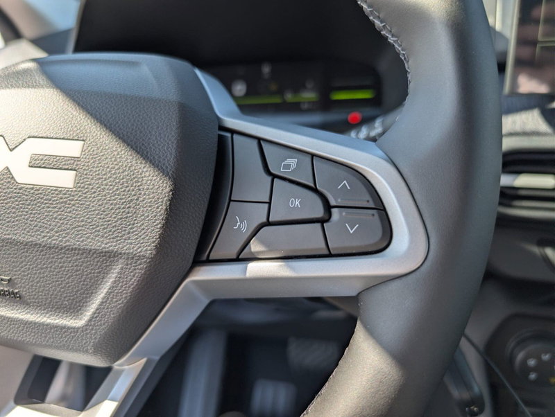 Dacia Jogger nuova a Novara (6)