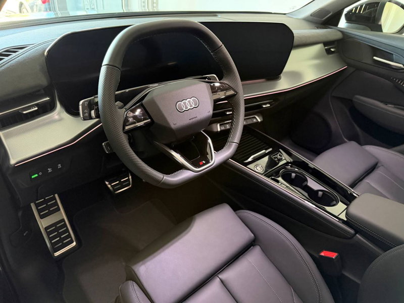 Audi Q3 Sportback nuova a Avellino (10)