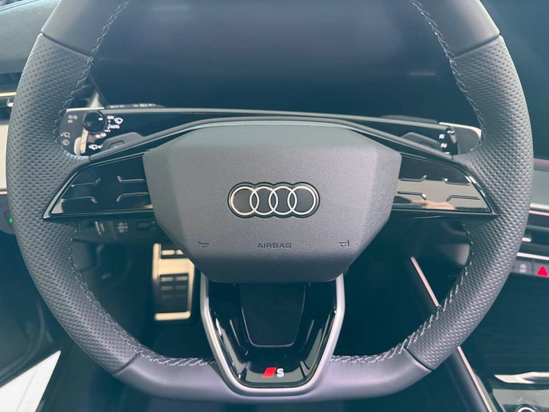 Audi Q3 Sportback nuova a Avellino (14)