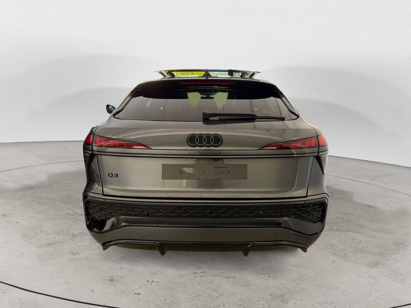 Audi Q3 Sportback nuova a Avellino (3)