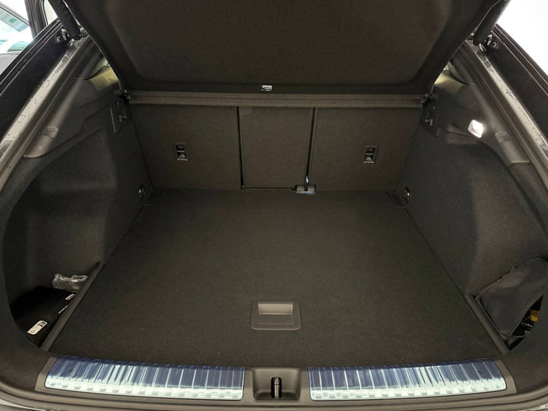 Audi Q3 Sportback nuova a Avellino (7)