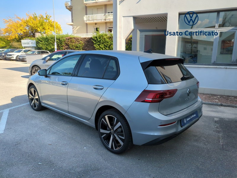 Volkswagen Golf nuova a Avellino (6)