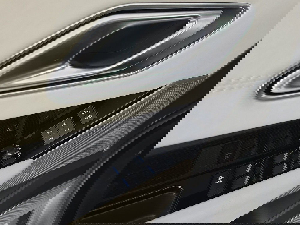 Land Rover Range Rover Velar usata a Alessandria (16)