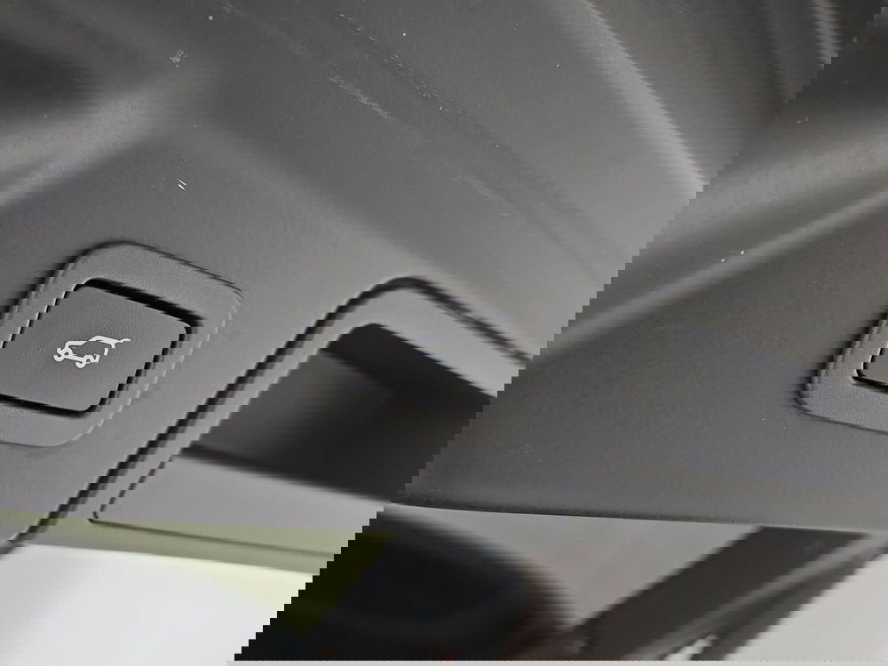 Land Rover Range Rover Velar usata a Alessandria (8)