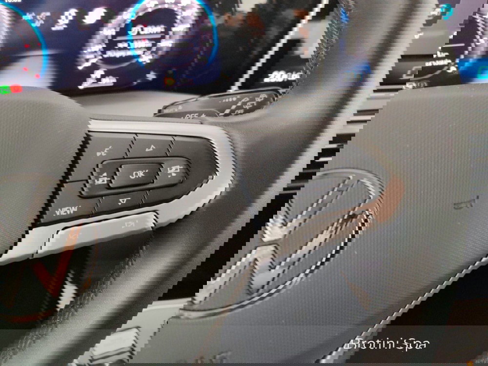 Volkswagen Golf usata a Massa-Carrara (14)