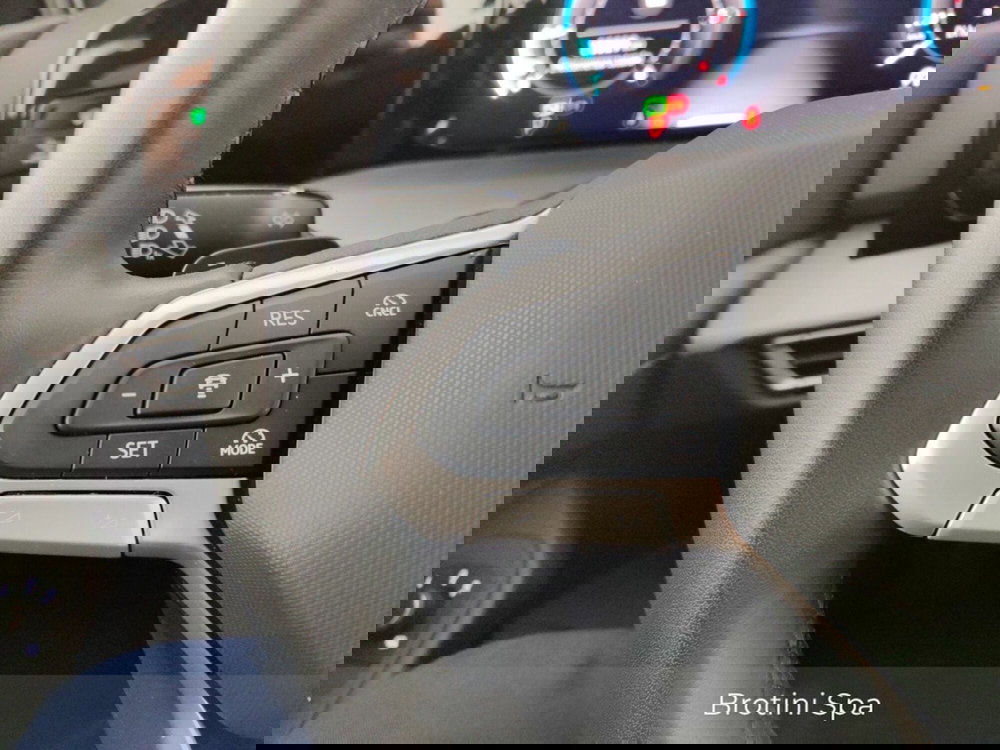 Volkswagen Golf usata a Massa-Carrara (15)