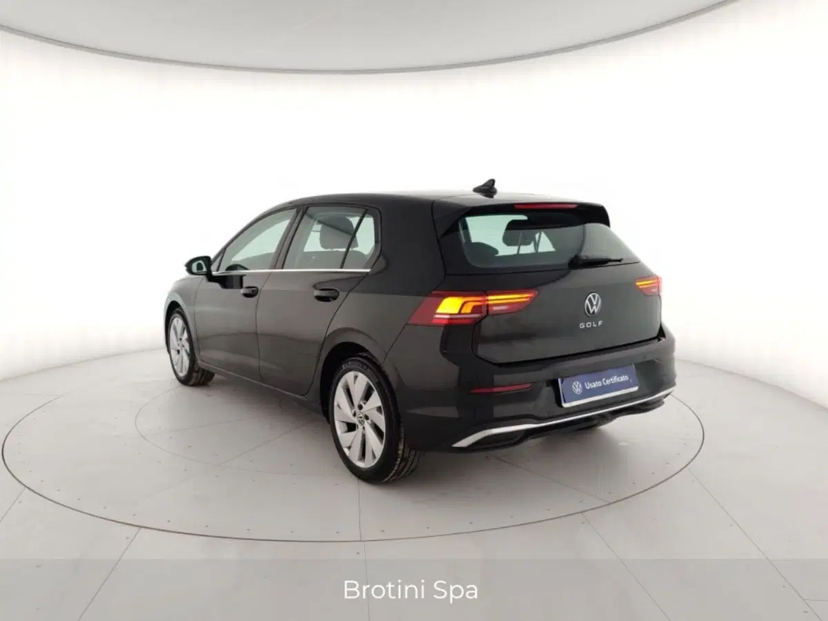 Volkswagen Golf usata a Massa-Carrara (2)