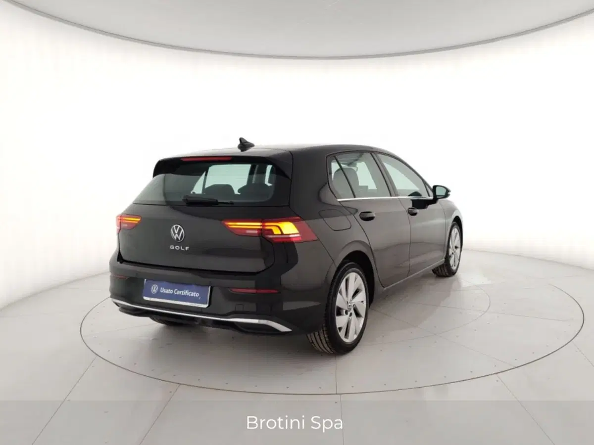 Volkswagen Golf usata a Massa-Carrara (3)