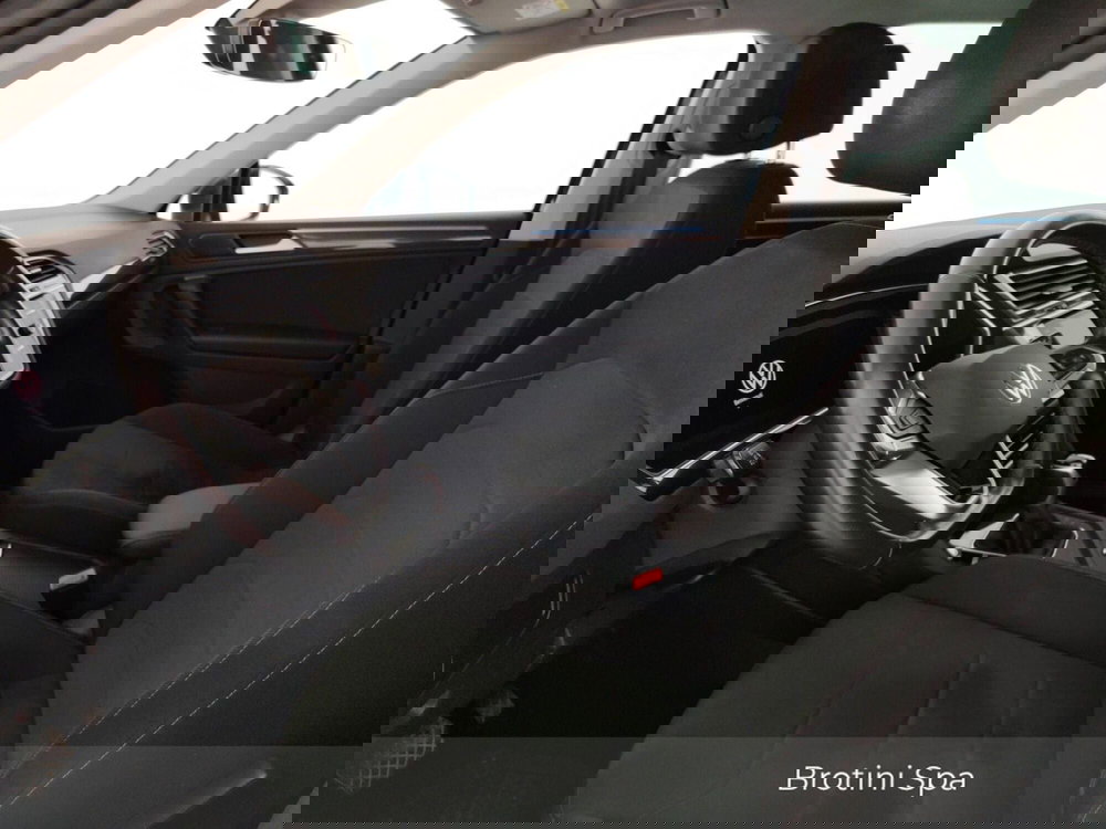 Volkswagen Tiguan usata a Massa-Carrara (7)