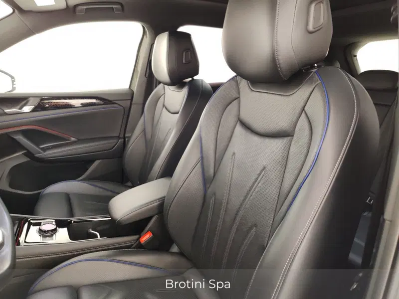 Volkswagen Tiguan usata a Massa-Carrara (8)