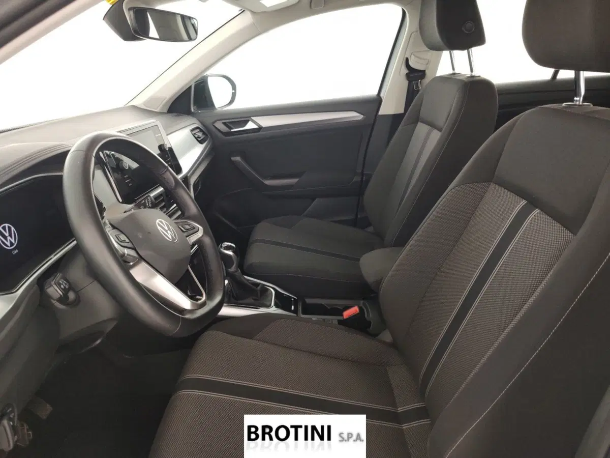 Volkswagen T-Roc usata a Massa-Carrara (7)