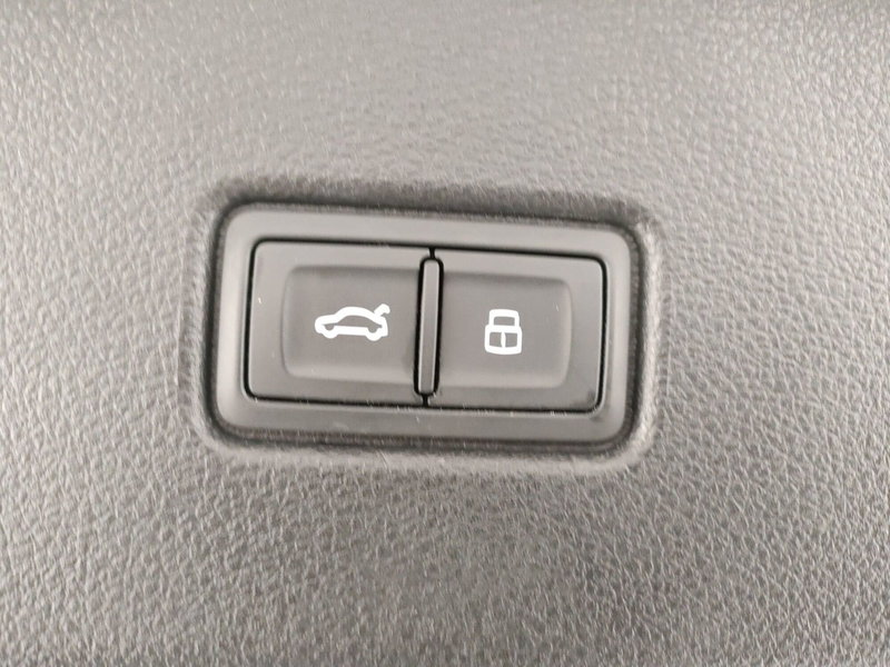 Audi Q5 Sportback usata a Napoli (12)