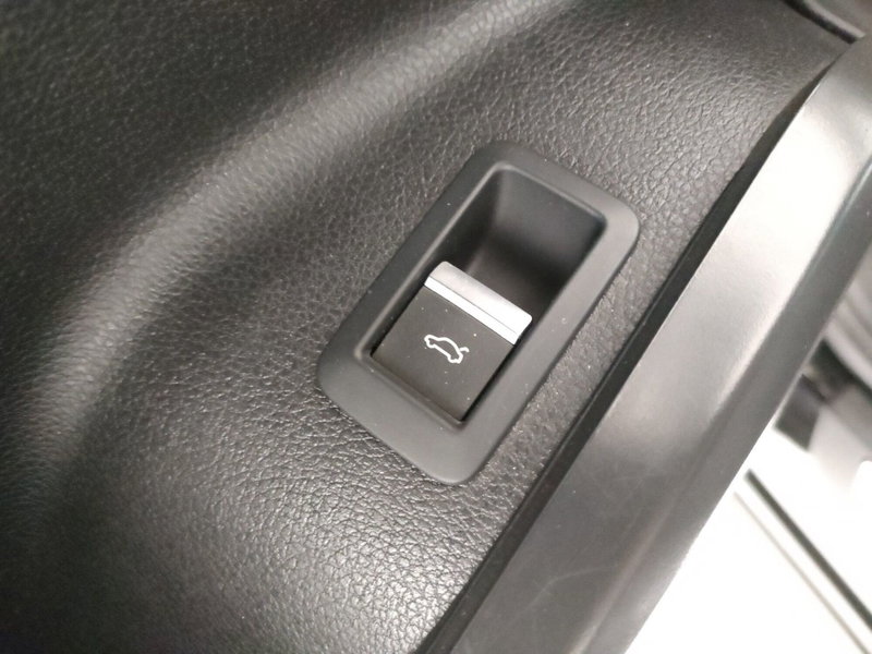 Audi Q5 Sportback usata a Napoli (14)