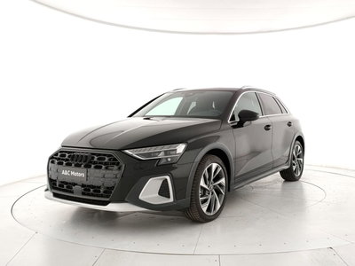 Audi A3 allstreet 1.5 tfsi mhev Identity Contrast 150cv s-tronic del 2025 usata a Nola