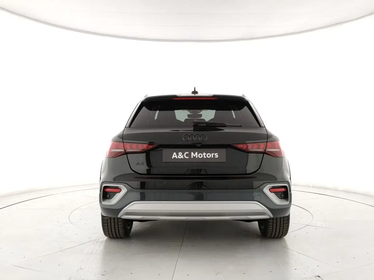 Audi A3 allstreet usata a Napoli (4)