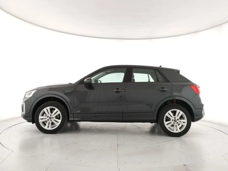 Audi Q2 usata a Napoli (2)