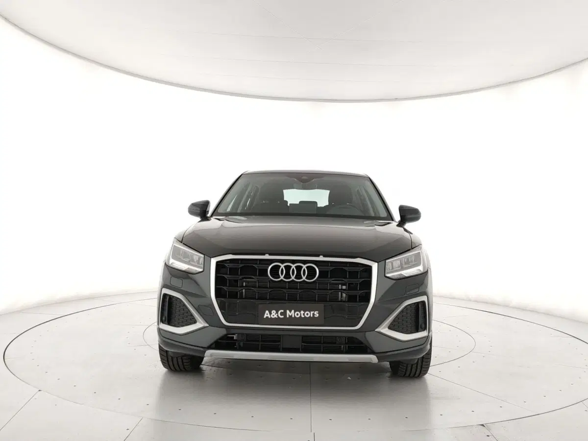 Audi Q2 usata a Napoli (4)