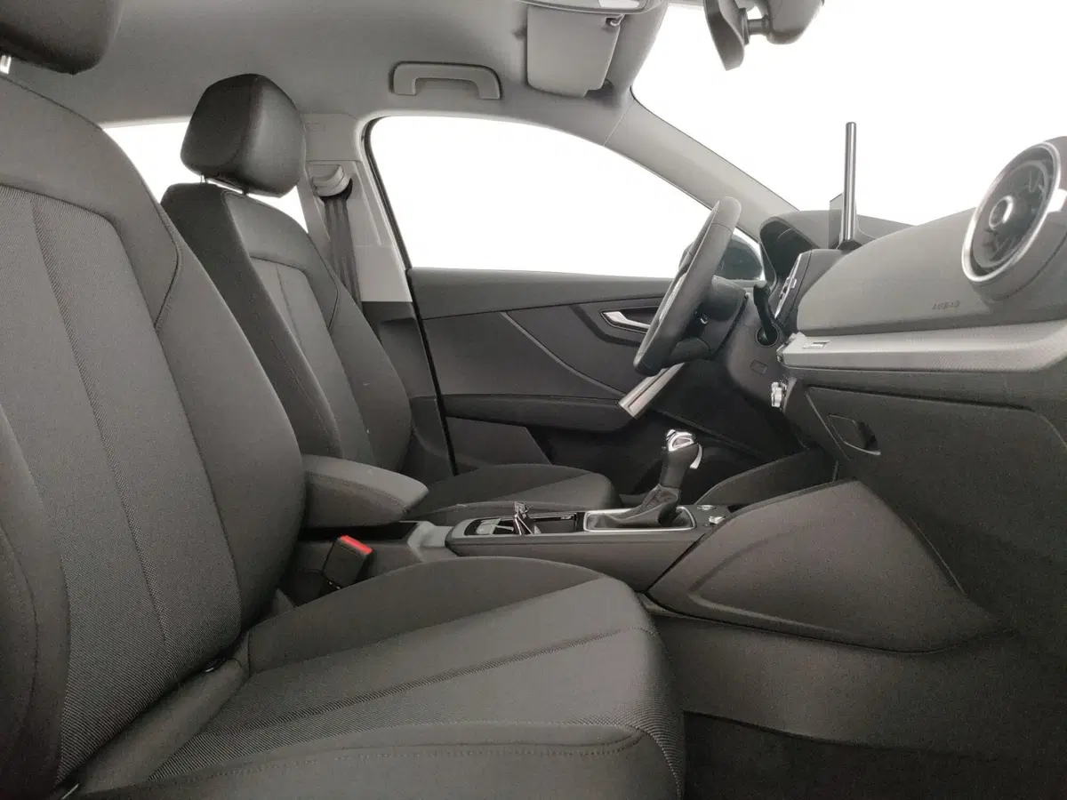 Audi Q2 usata a Napoli (8)