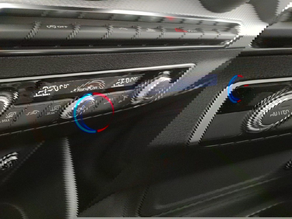 Audi Q2 usata a Napoli (15)