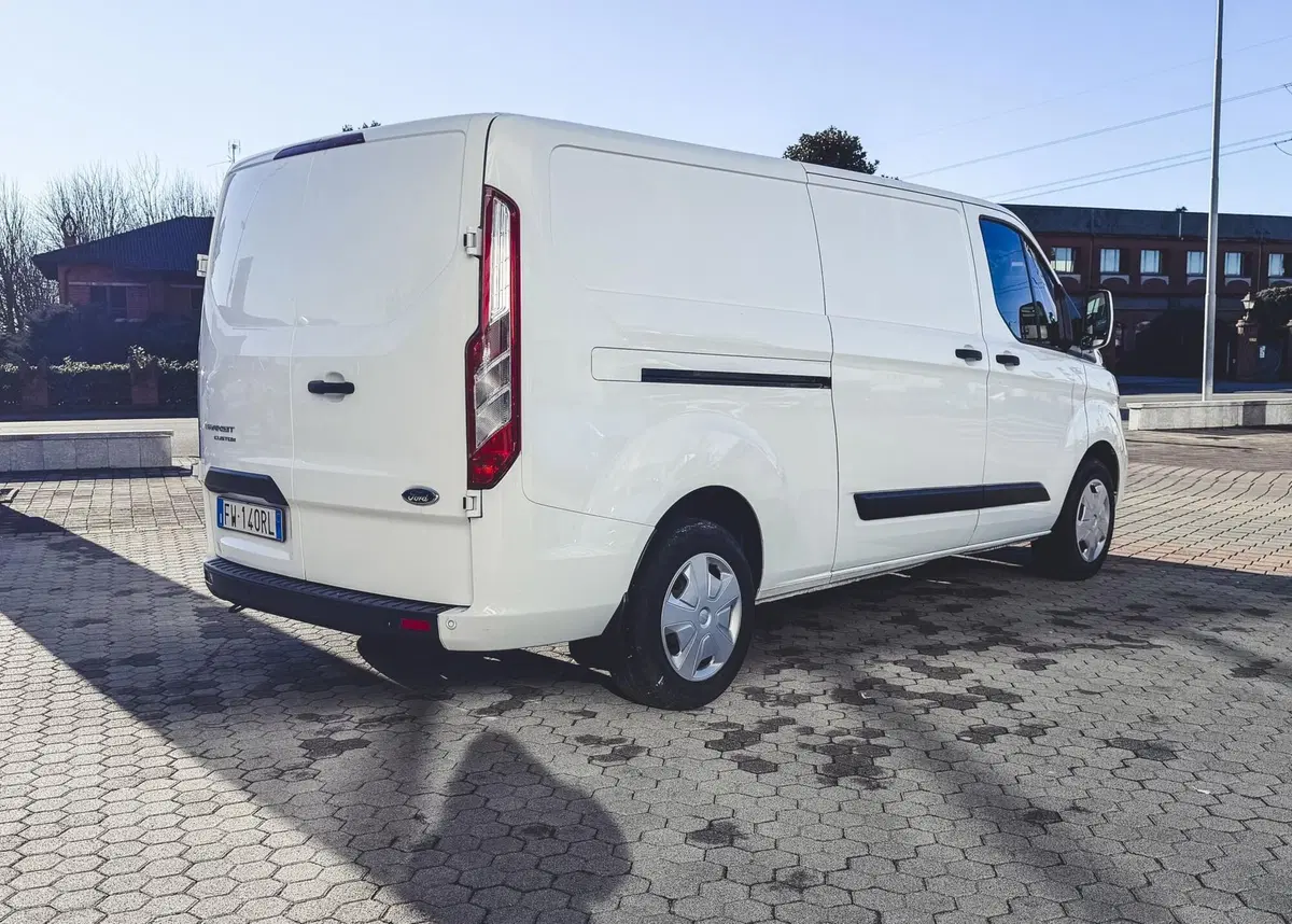 Ford Transit Custom Furgone usata a Vercelli (3)