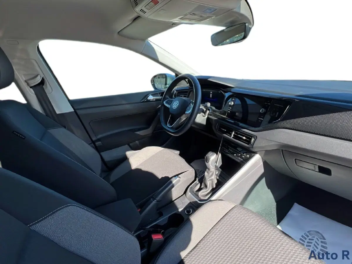 Volkswagen Taigo usata a Potenza (11)