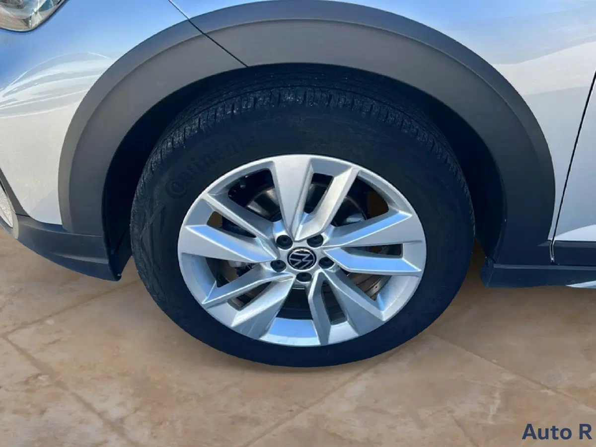 Volkswagen Taigo usata a Potenza (17)
