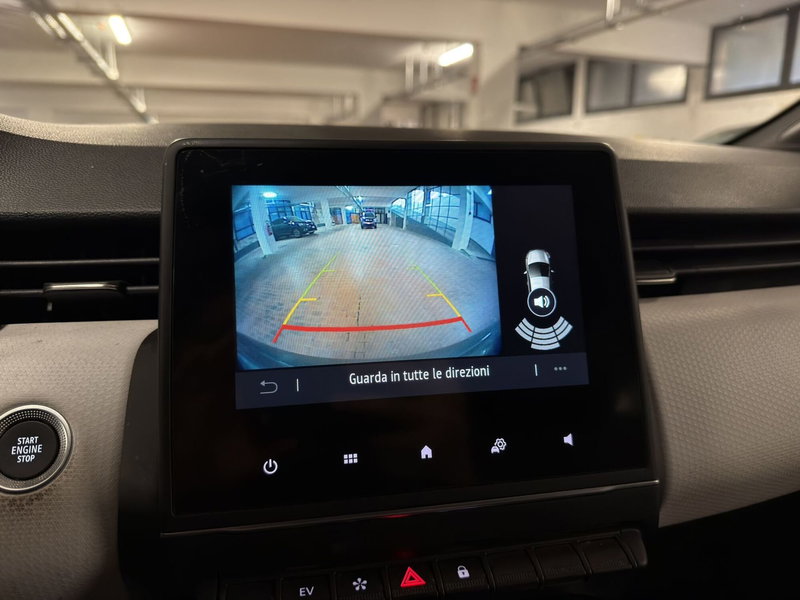 Renault Clio usata a Milano (11)