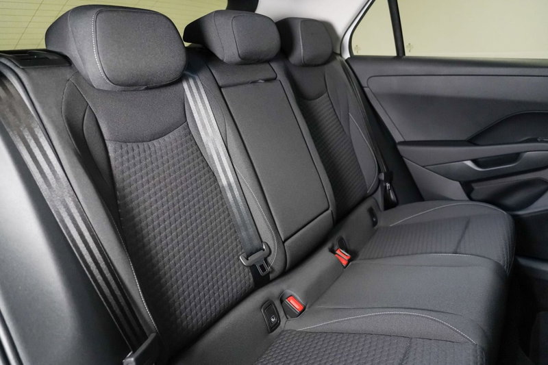 Volkswagen T-Roc nuova a Varese (14)