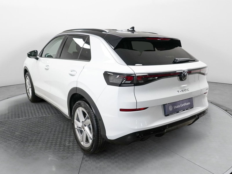 Volkswagen T-Roc nuova a Varese (4)