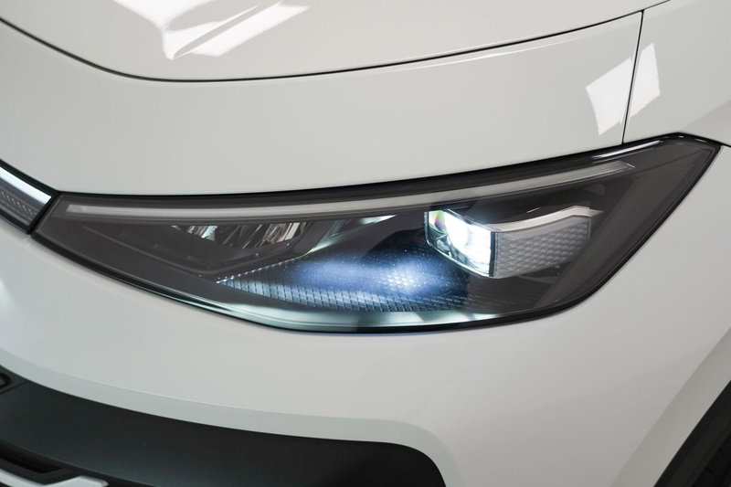 Volkswagen T-Roc nuova a Varese (7)