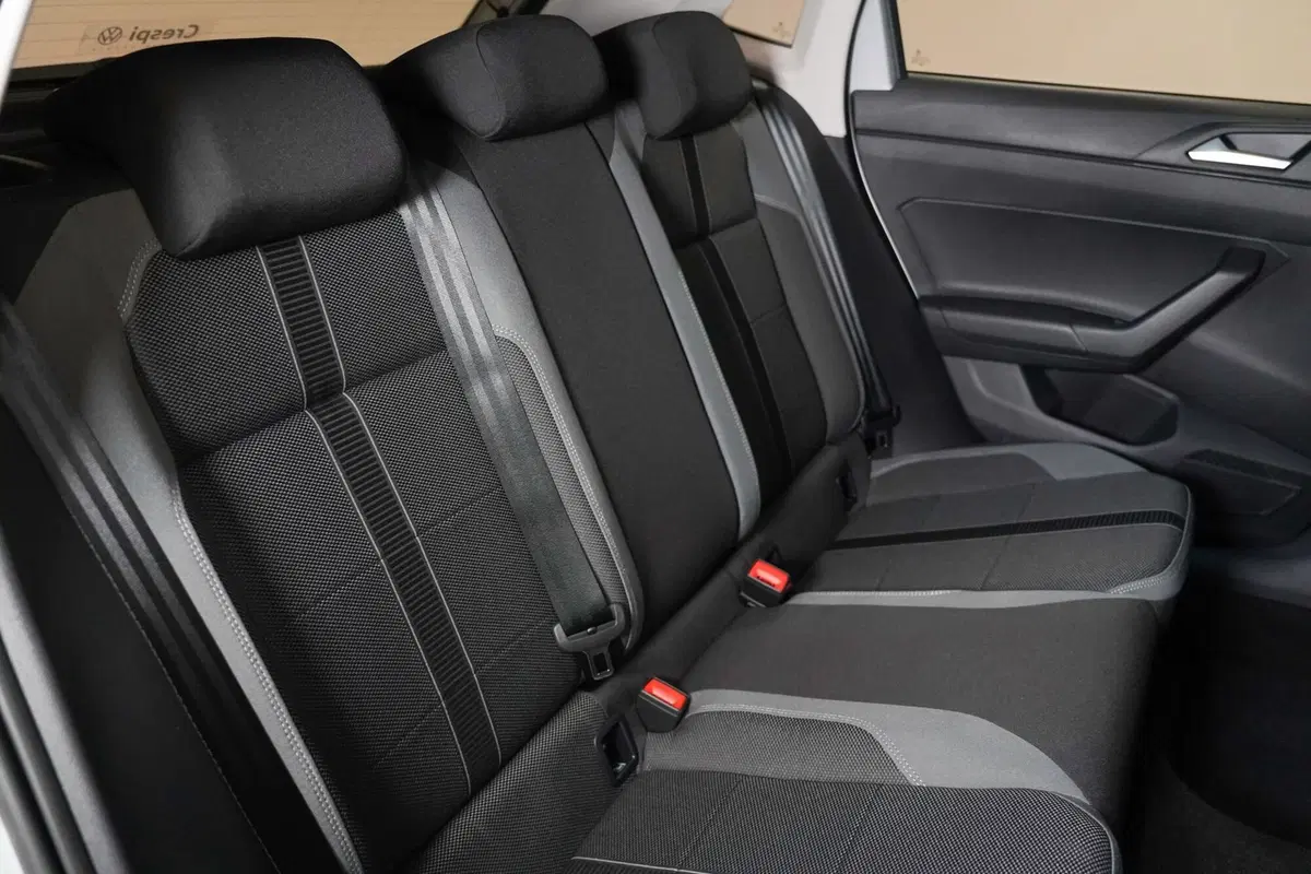 Volkswagen Polo nuova a Varese (14)