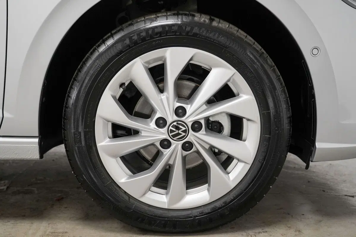 Volkswagen Polo nuova a Varese (7)