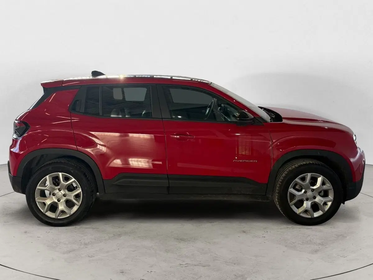 Jeep Avenger usata a Milano (7)