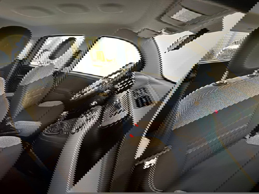 Fiat Panda Cross usata a Milano (13)