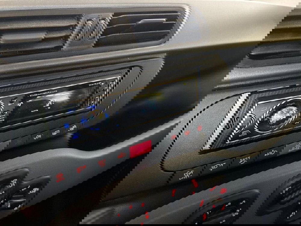 Fiat Panda Cross usata a Milano (20)