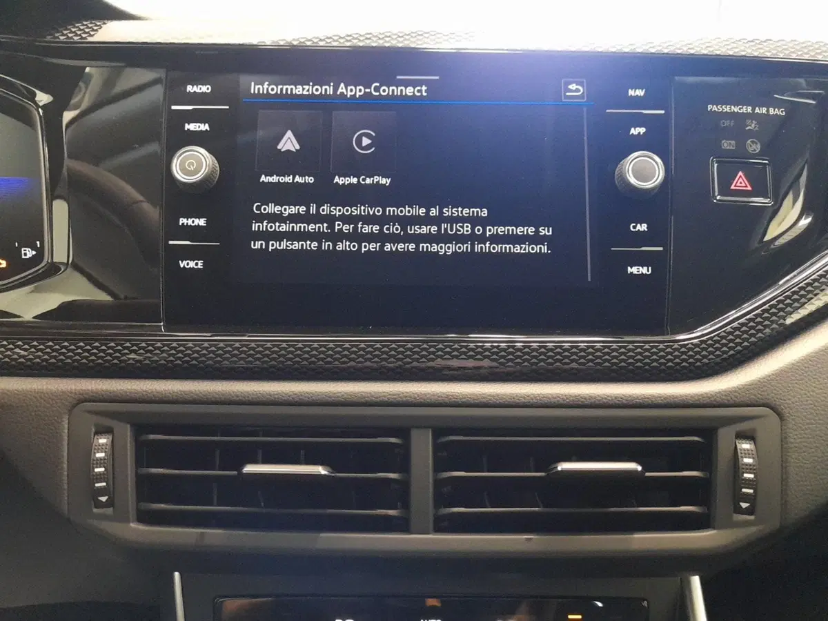 Volkswagen Taigo usata a Bologna (14)