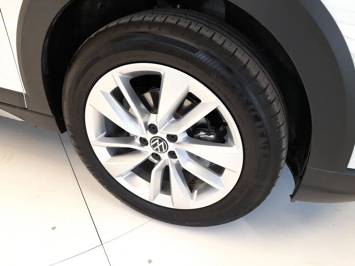 Volkswagen Taigo usata a Bologna (7)